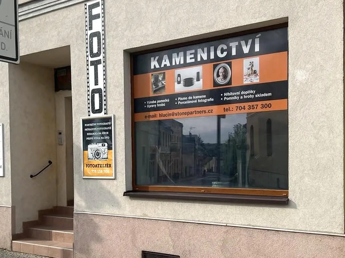 Vstup a výloha pobočky kamenictví Stone Partners v Hlučíně